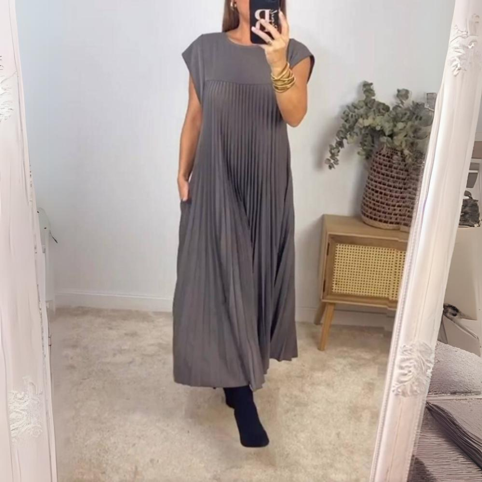 Seli | Leichtes und frisches Plisseekleid