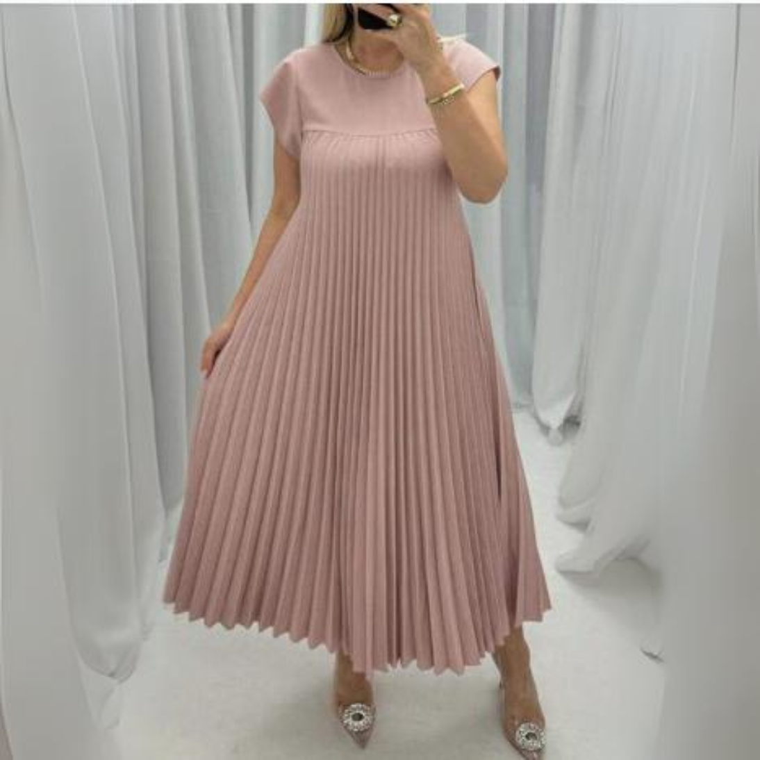 Seli | Leichtes und frisches Plisseekleid