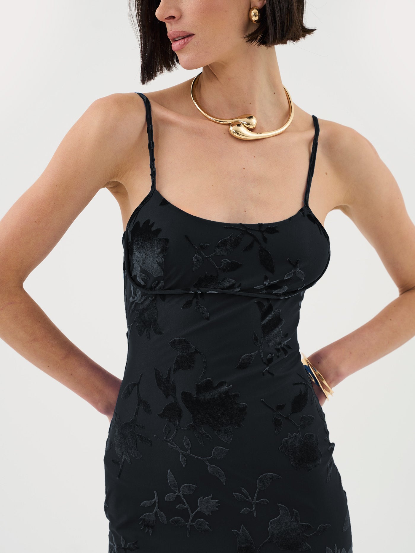 Aegis | Maxi dress with straps and flowers