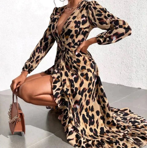 Alexis | Dress mit V-Ausschnitt