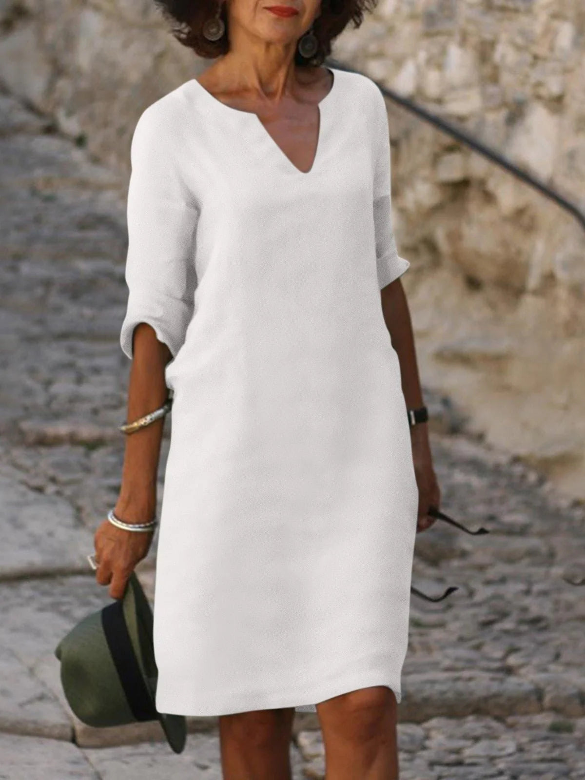 Saoirse | Dress mit V-Ausschnitt, das den Bauch bedeckt