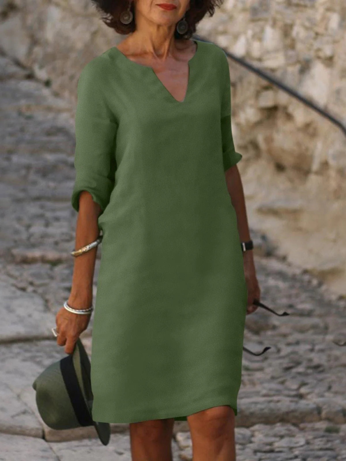 Saoirse | Dress mit V-Ausschnitt, das den Bauch bedeckt