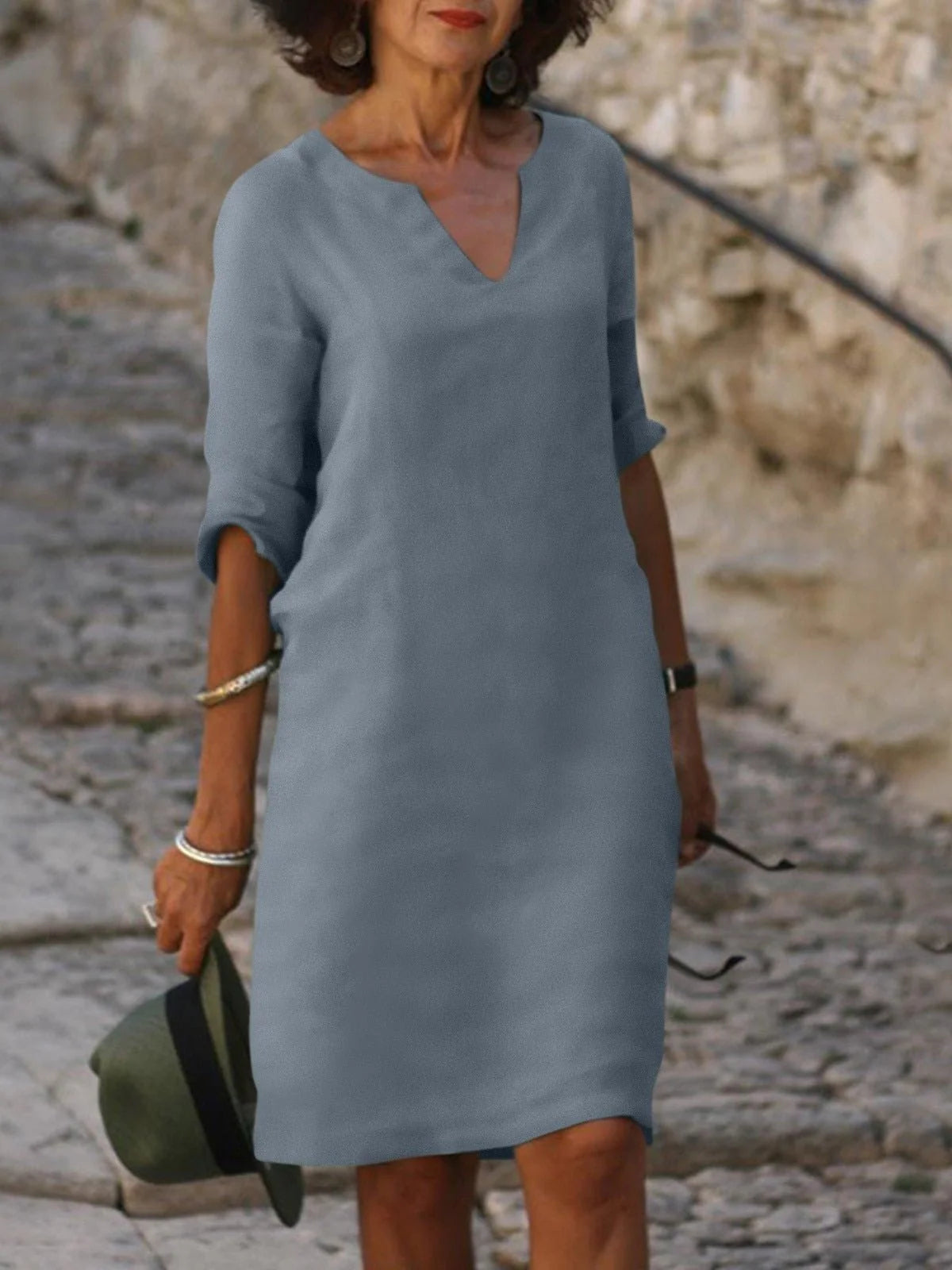 Saoirse | Dress mit V-Ausschnitt, das den Bauch bedeckt